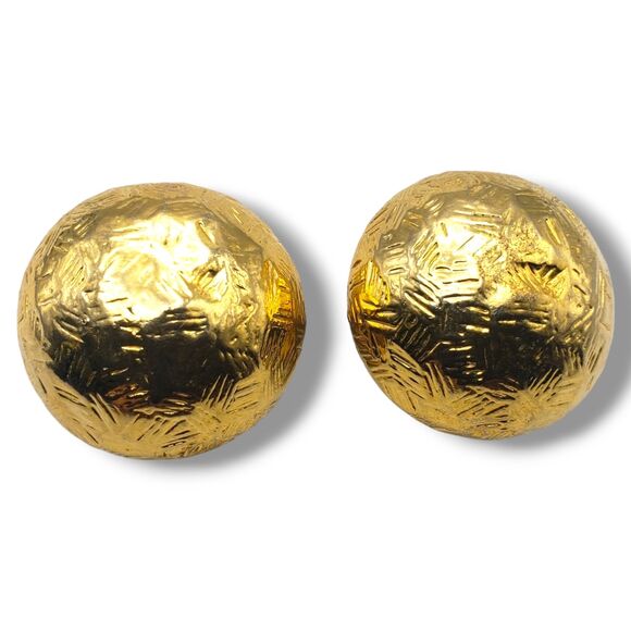 Large Gold Tone Textured Domed Clip On Earrings Vintage Retro Heavy - Picture 1 of 9